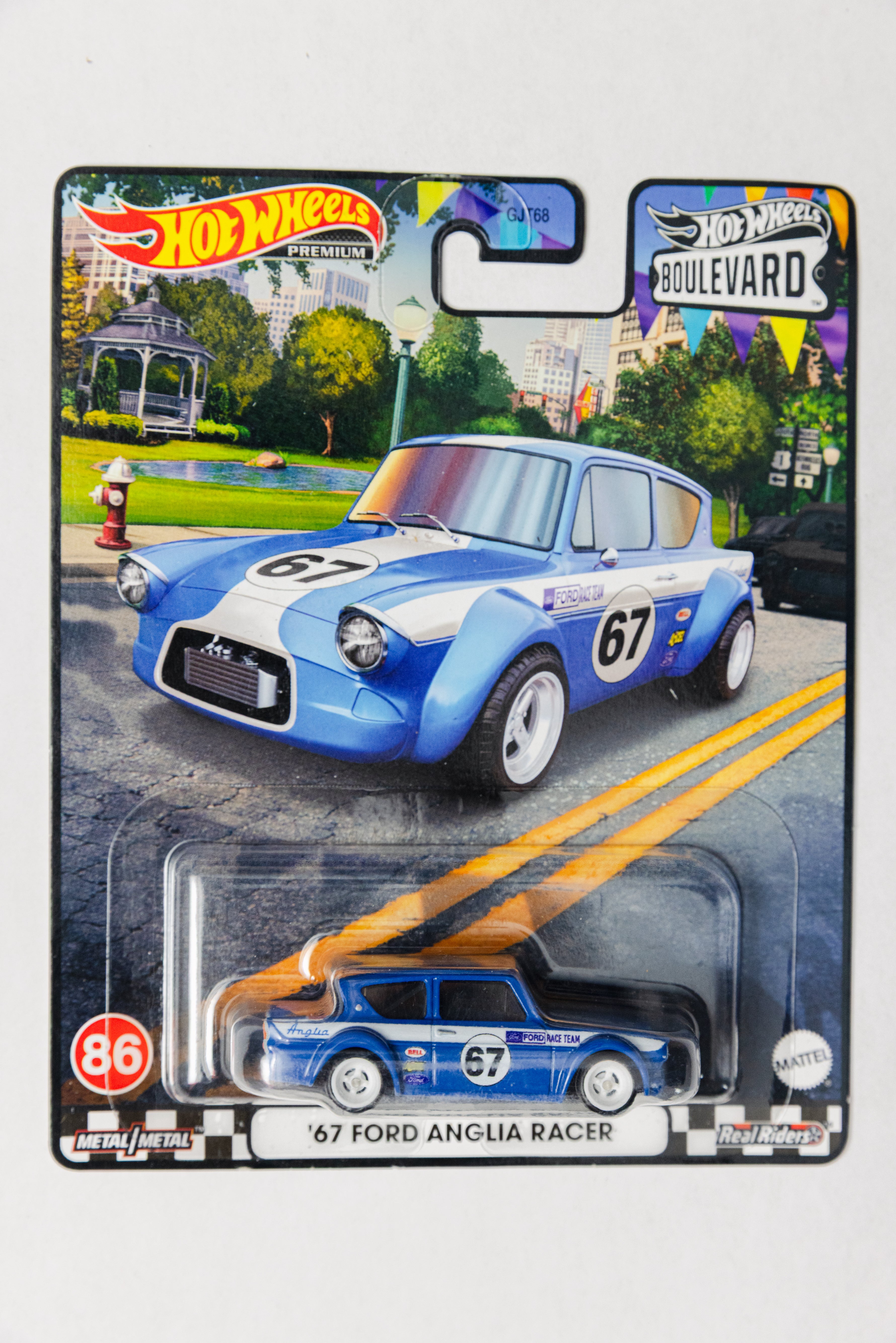 Boulevard '67 Ford Anglia Racer #86