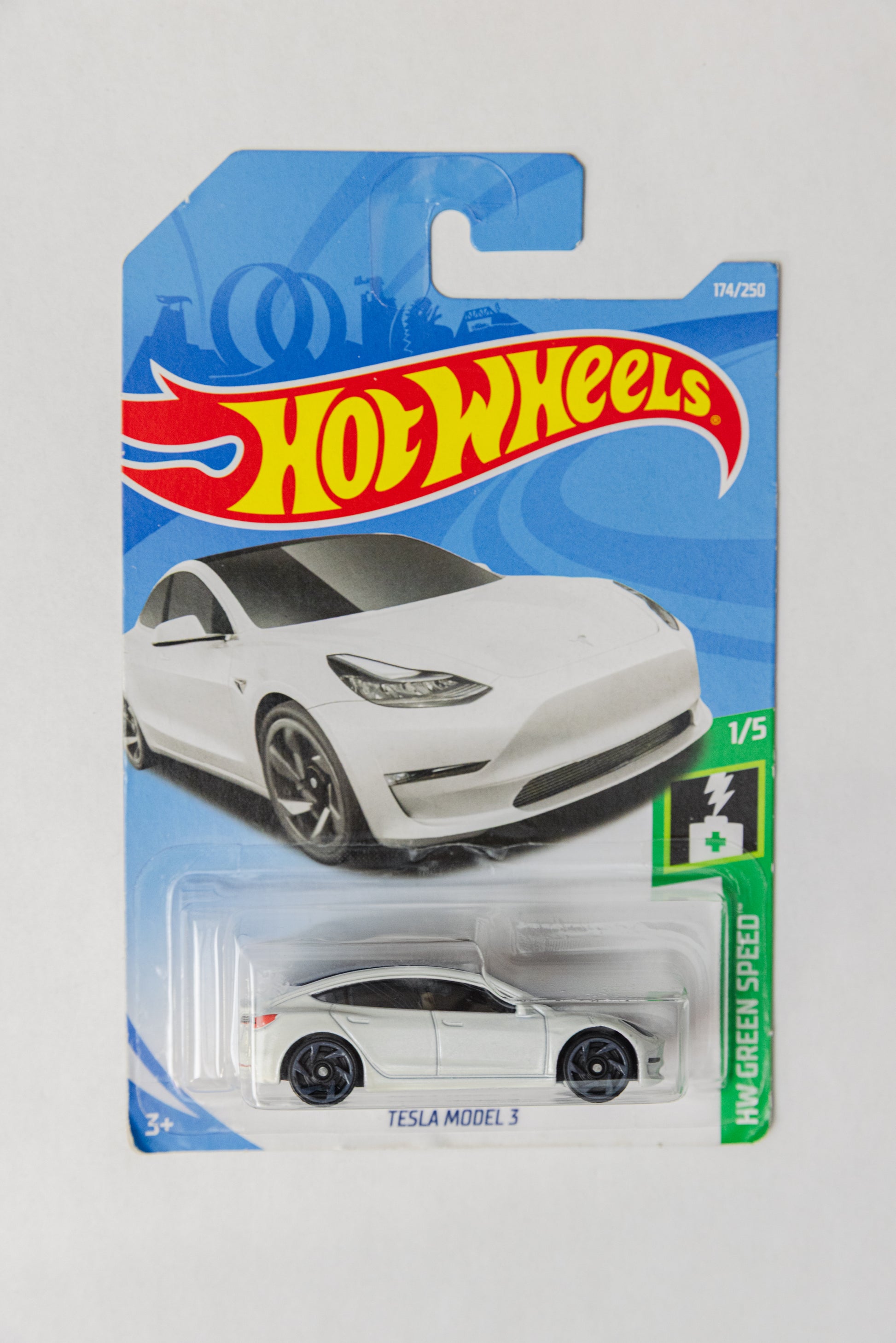 Tesla Model 3 - HW Green Speed (Damaged Card)