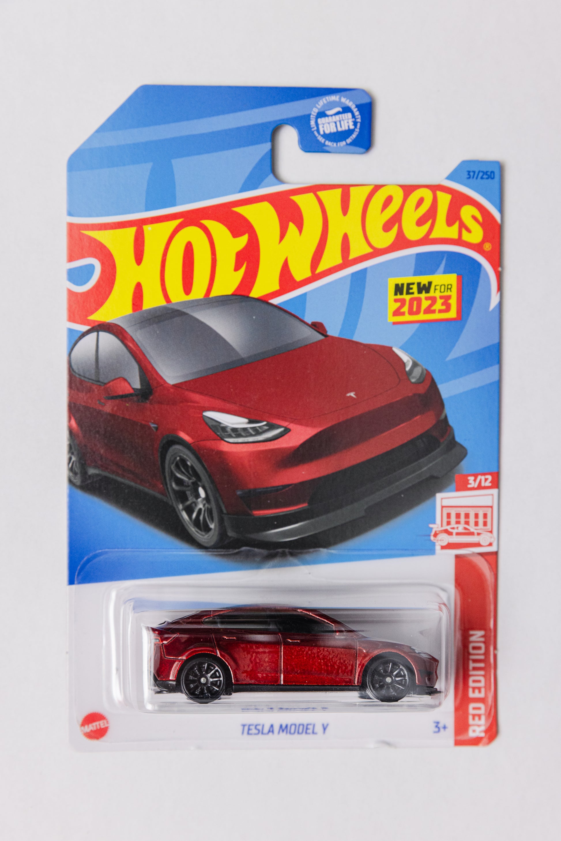Tesla Model Y - Red Edition (Soft Corner)