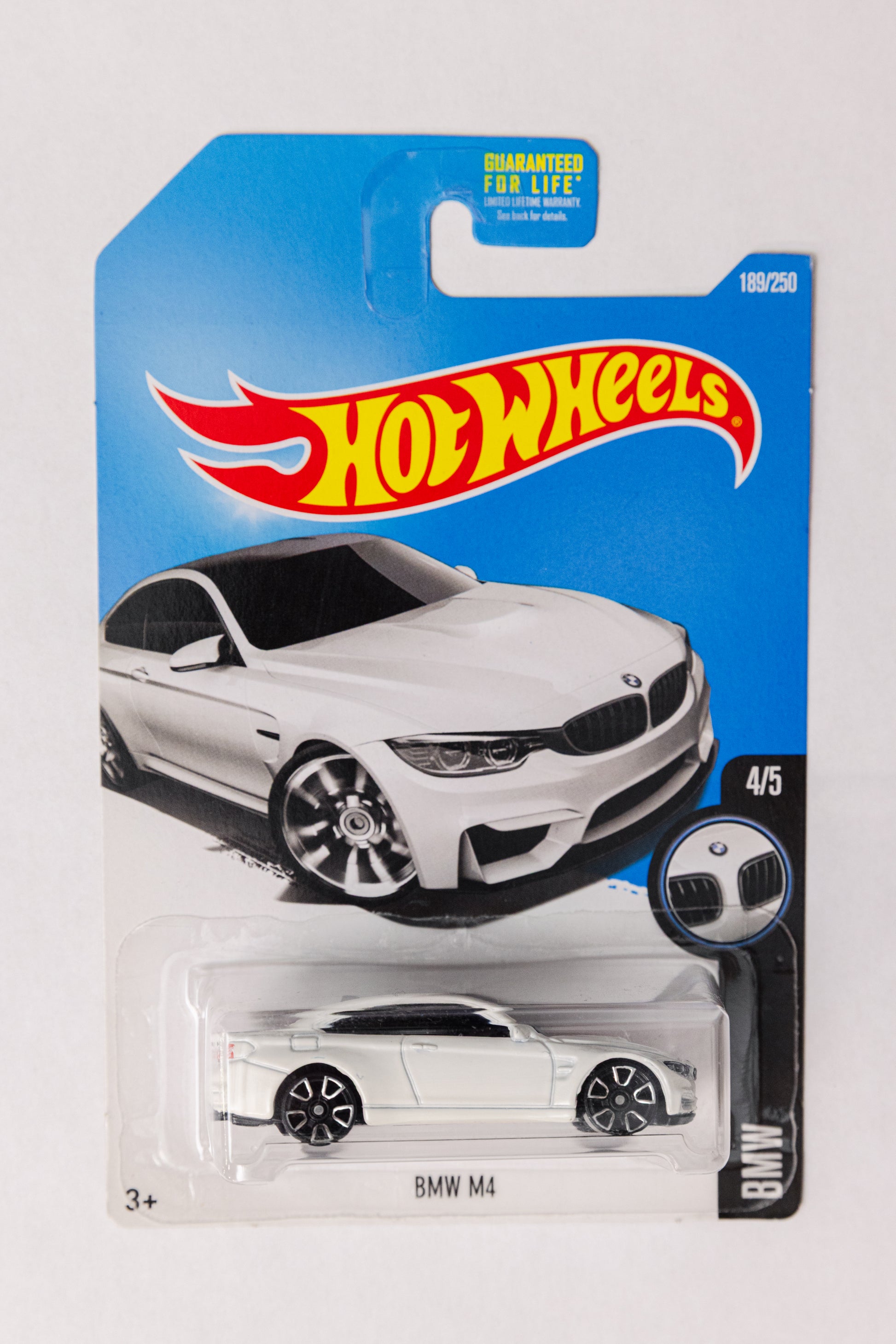 BMW M4 - 4/5 (No Stripe Variation)