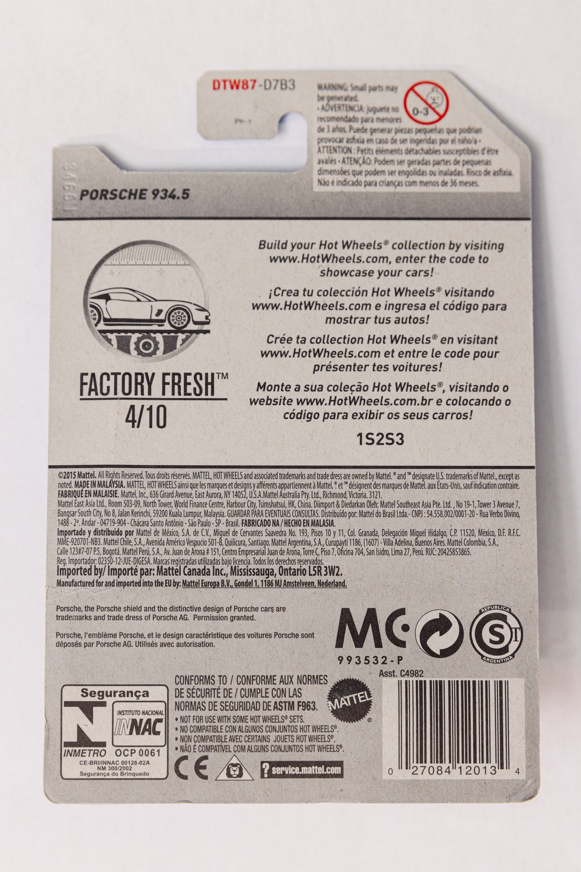 Porsche 934.5 - Factory Fresh (Damaged Cards)