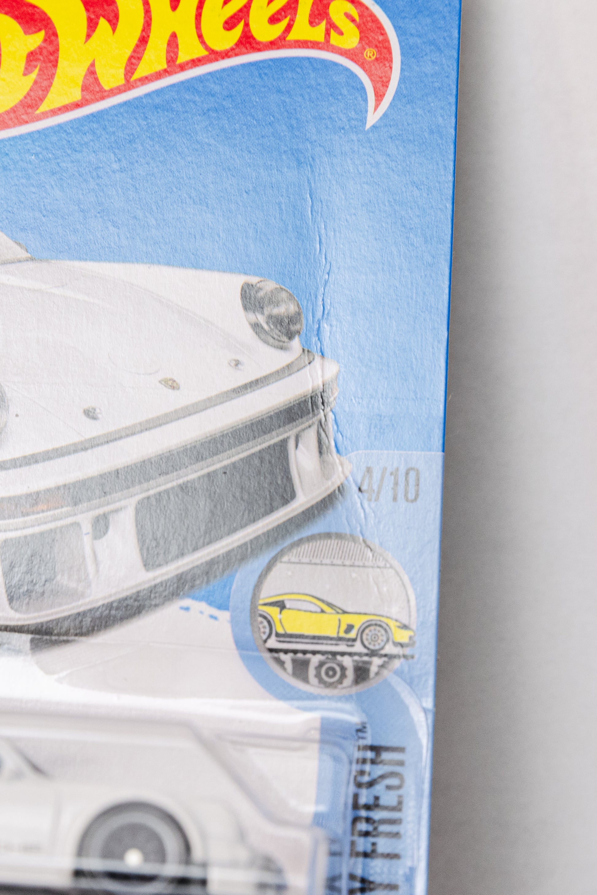 Porsche 934.5 - Factory Fresh (Damaged Cards)