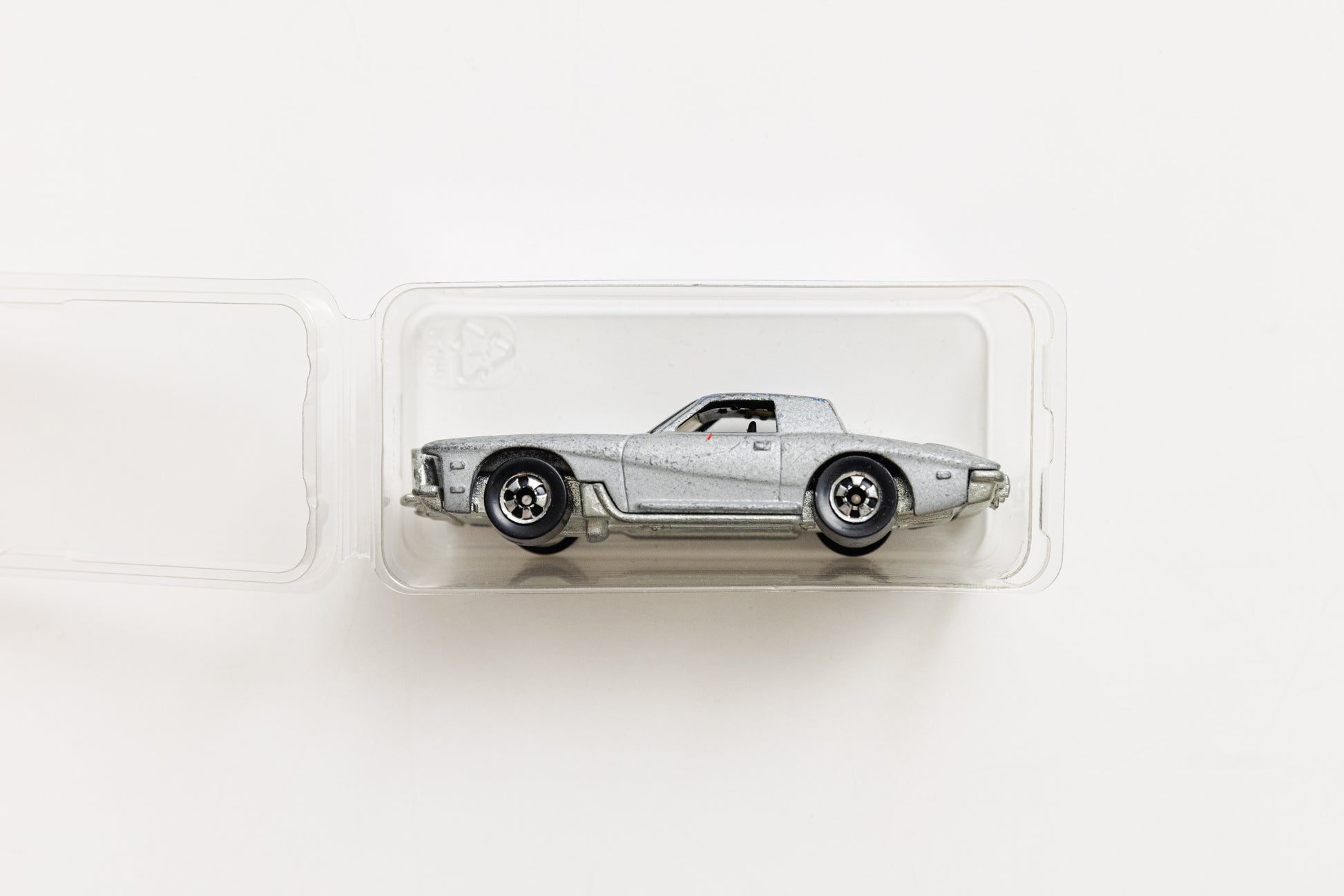 LOOSE Stutz Blackhawk - 1980 Mainline (Damaged)