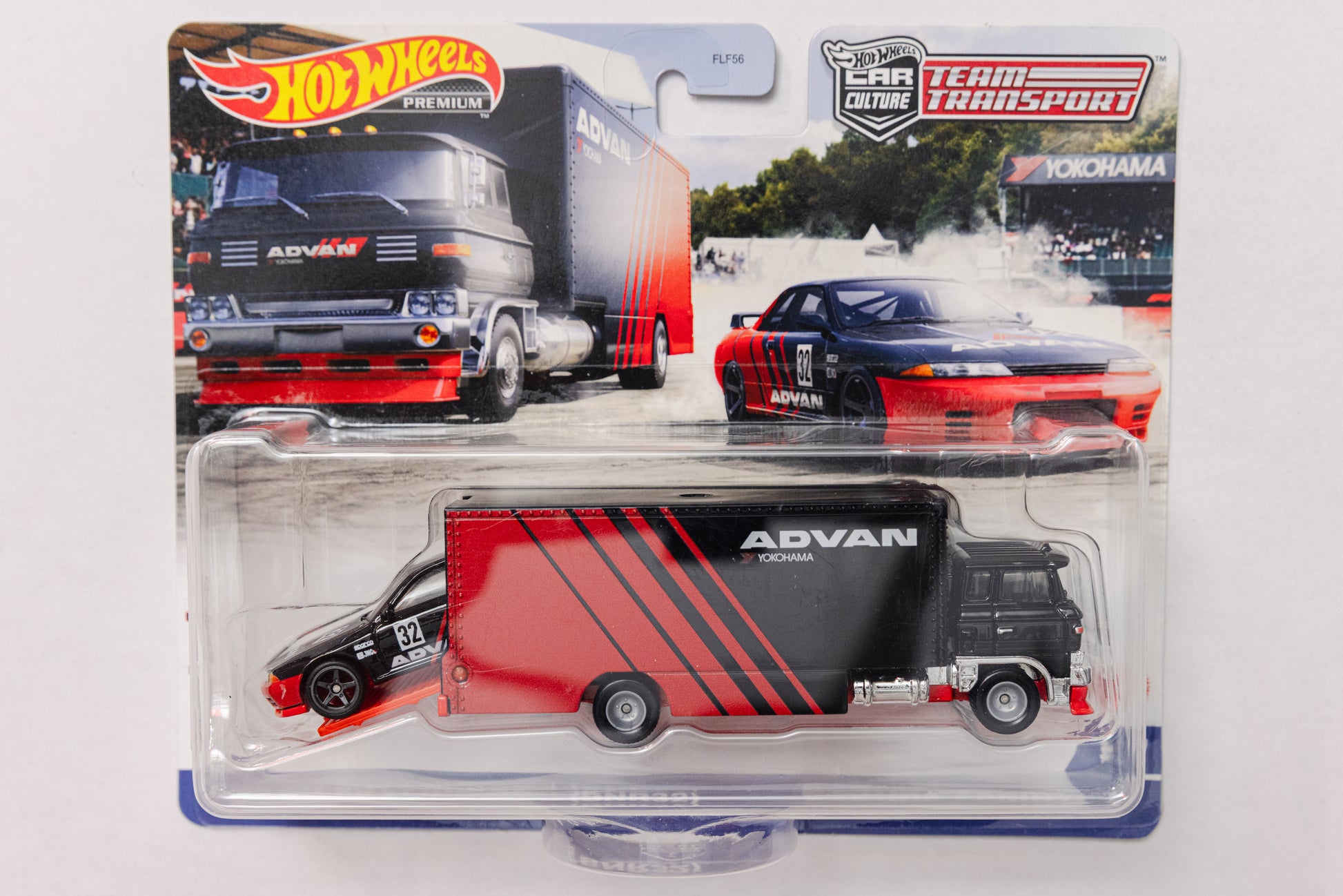 Team Transport Nissan Skyline GT-R R32 + Sakura Sprinter