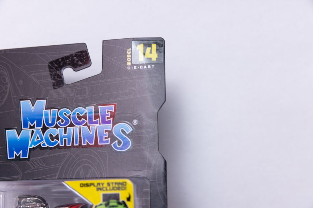 Muscle Machines #14 1971 Chevrolet Camaro (Damaged Card)
