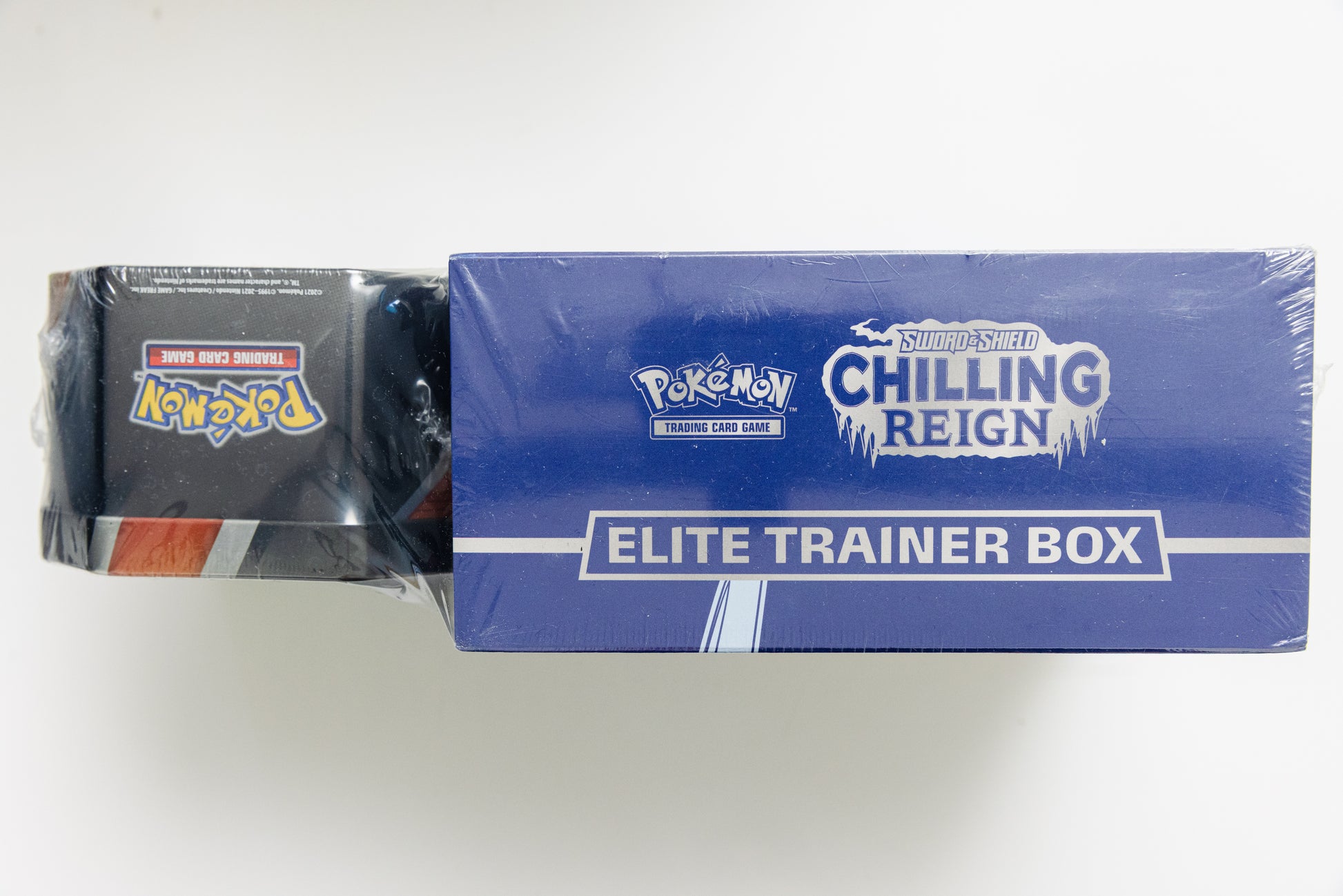 Pokemon TCG - Chilling Reign ETB + Flareon V Tin 2 Pack (SEALED)