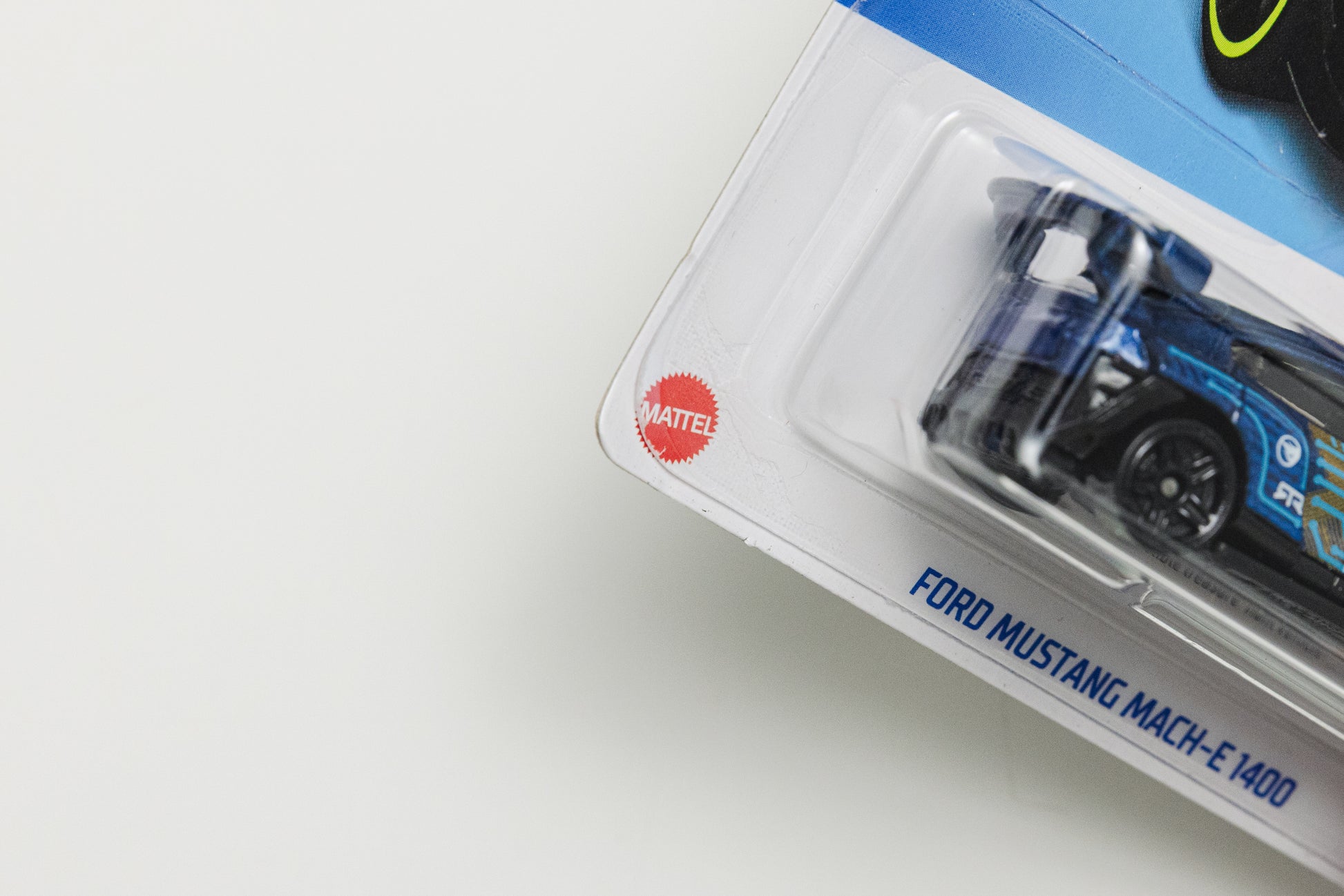 Ford Mustang Mach-E 1400 TREASURE HUNT - FACTORY SEALED HW Green Speed (Edge Dent)