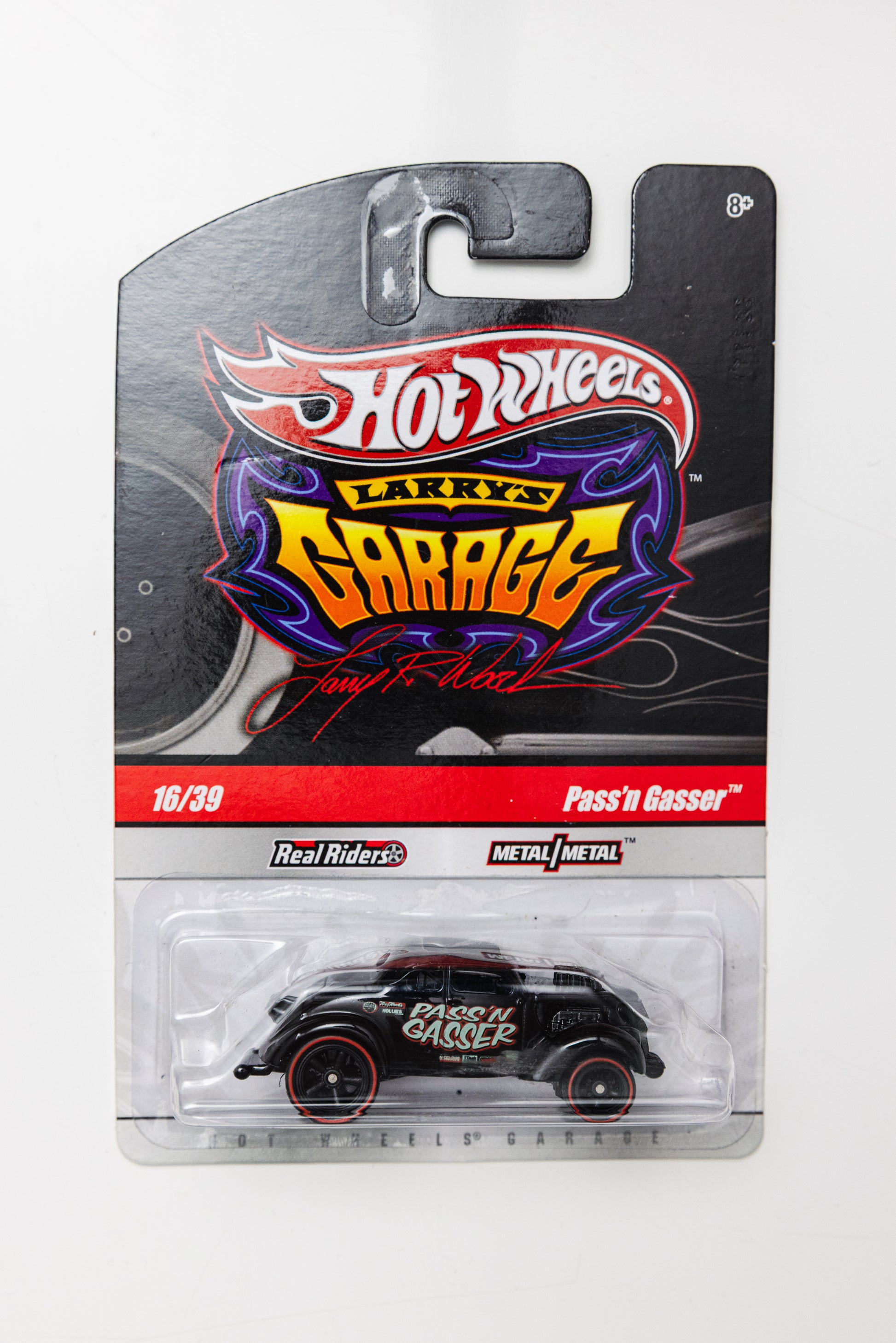 Larry's Garage Pass'N Gasser 16/39 (Damaged Card)