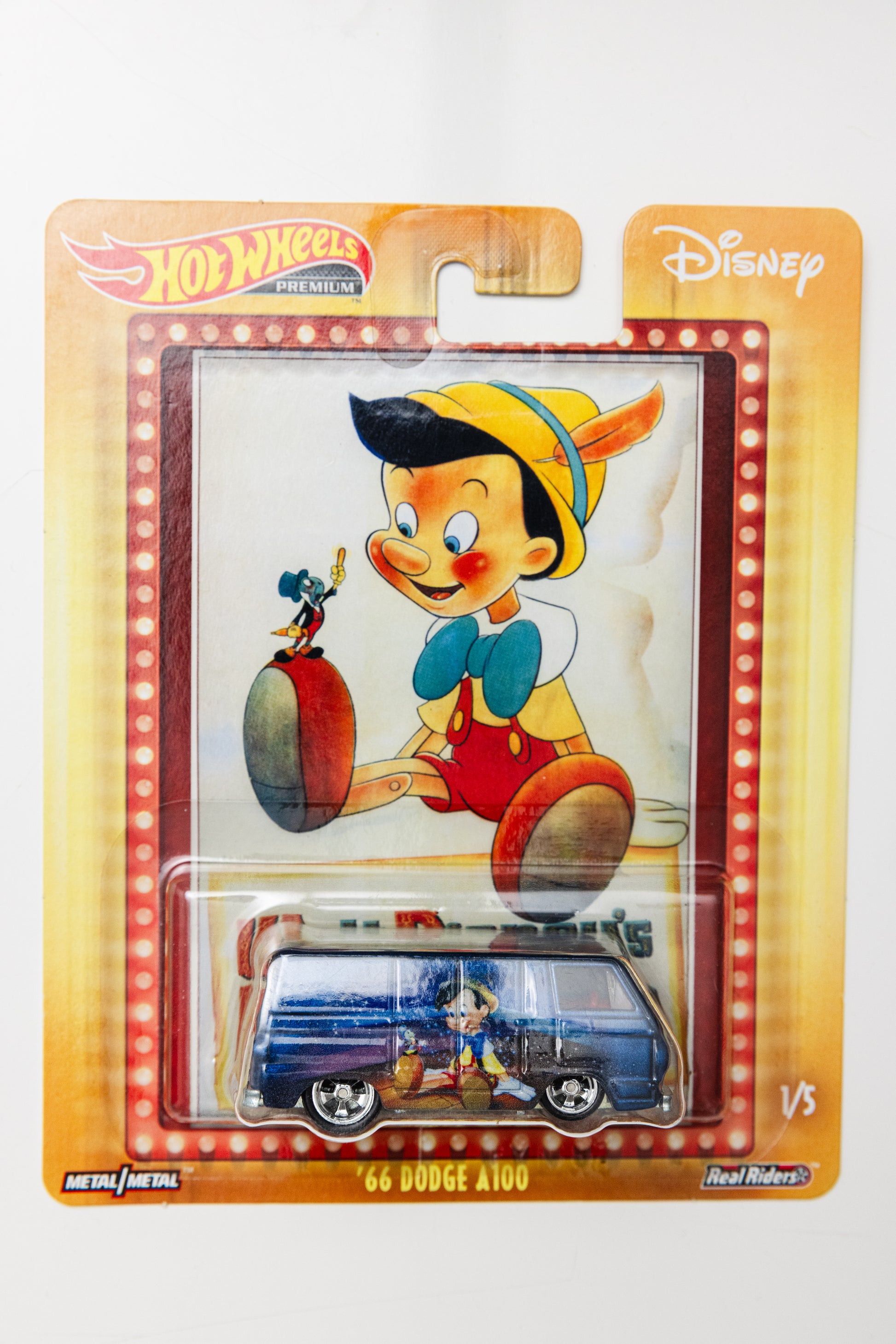 Pop Culture '66 Dodge A100 - Disney 1/5