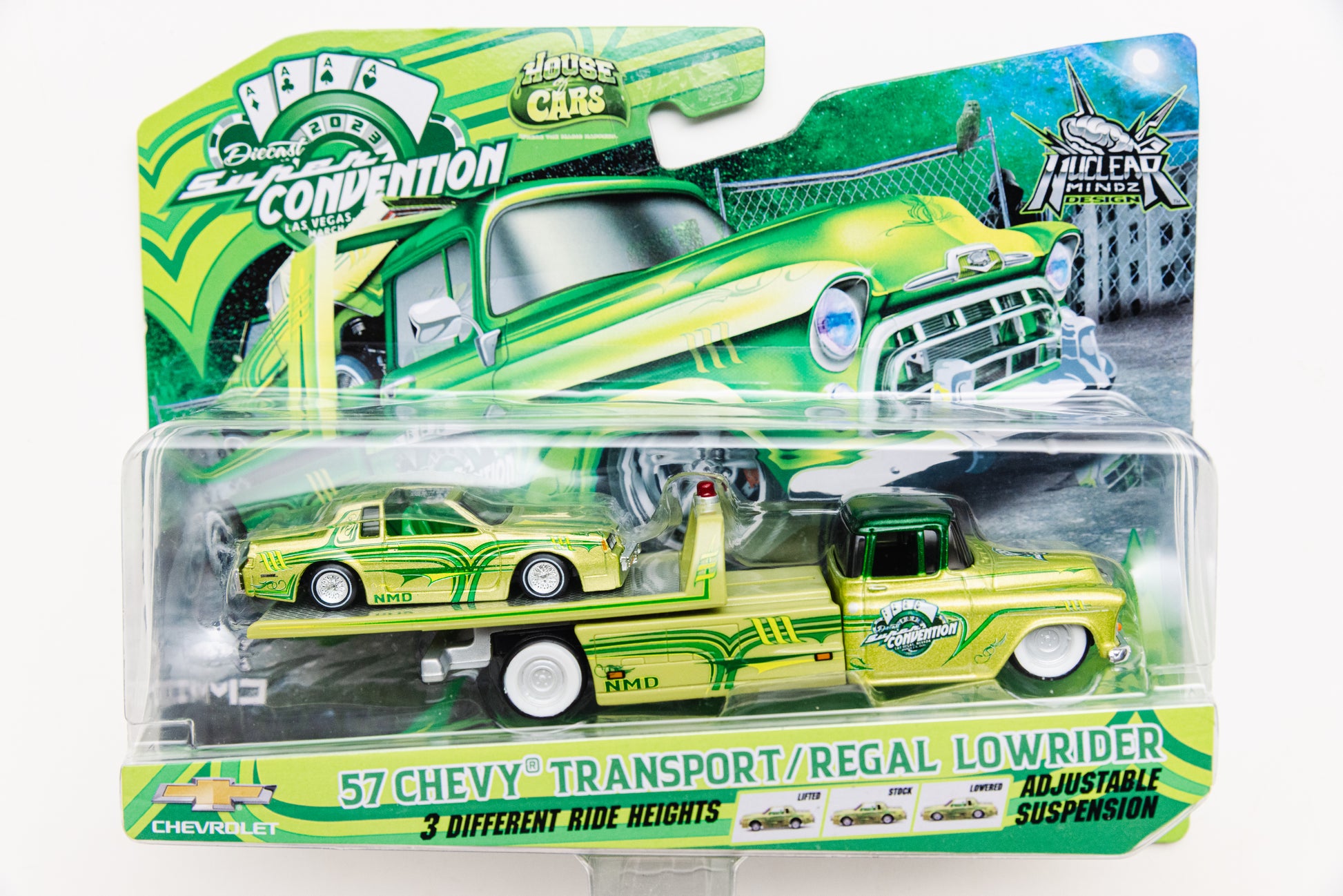 Maisto 57 Chevy Transport + Regal Lowrider - Las Vegas Convention (Damaged Card)