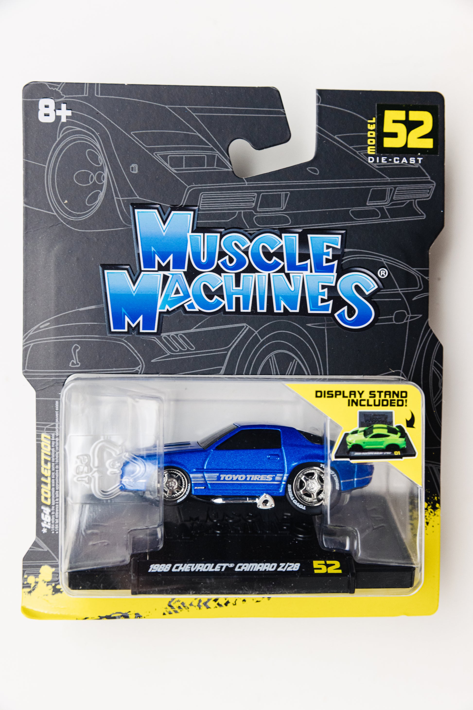 Muscle Machines 1988 Chevrolet Camaro Z/28 - 52 (Damaged Card)