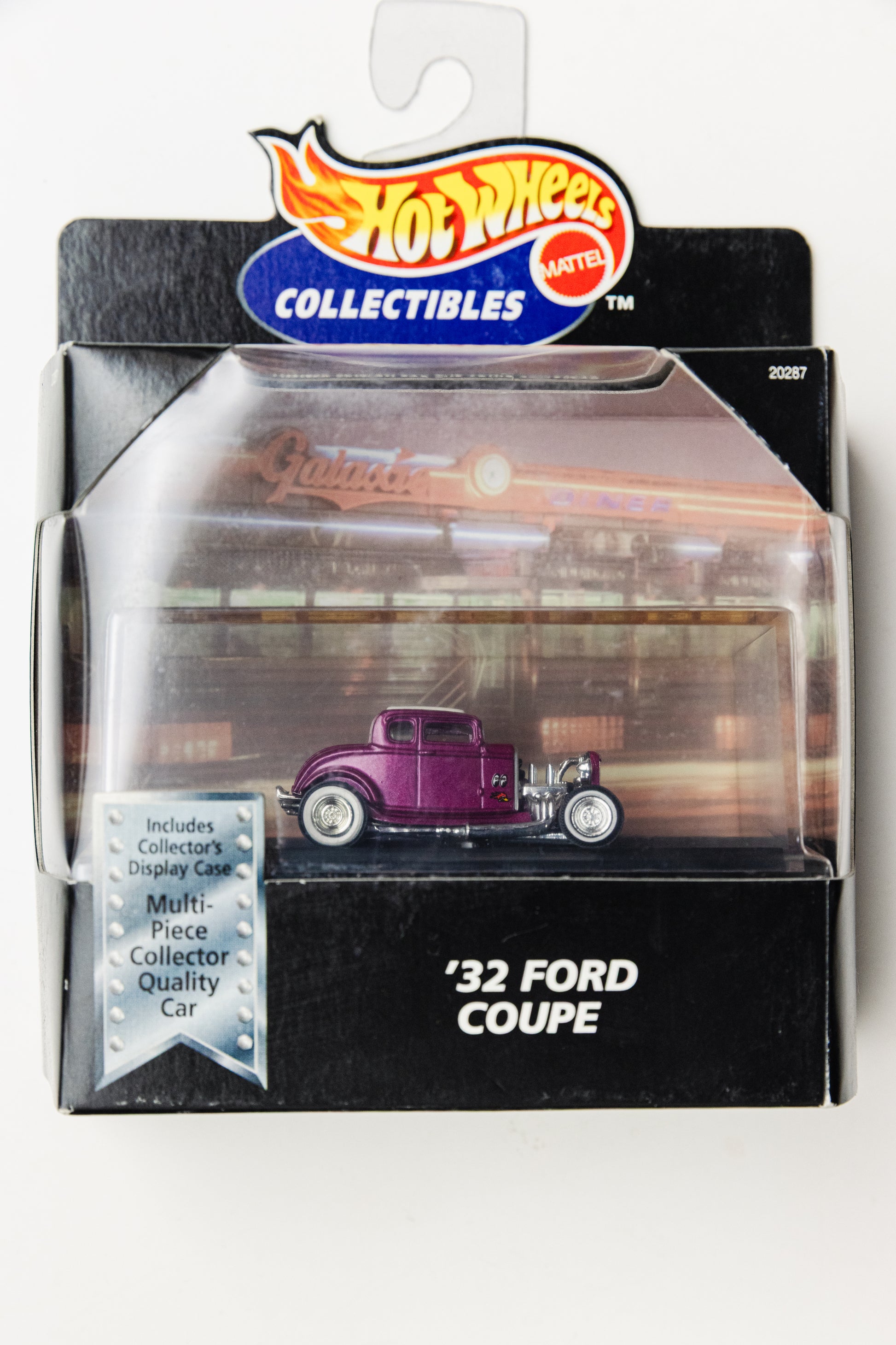 Collectibles '32 Ford Coupe (Damaged Packaging)
