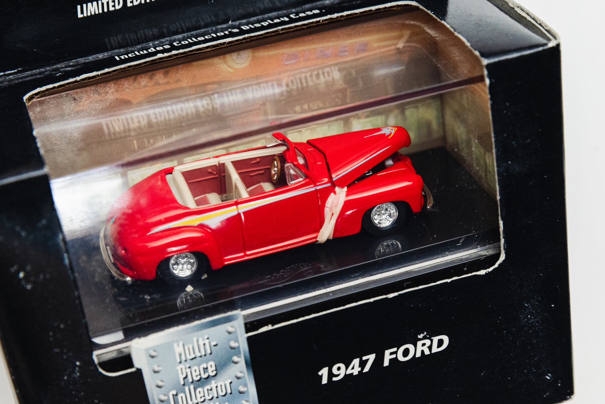 Collectibles 1947 Ford (Damaged Packaging)