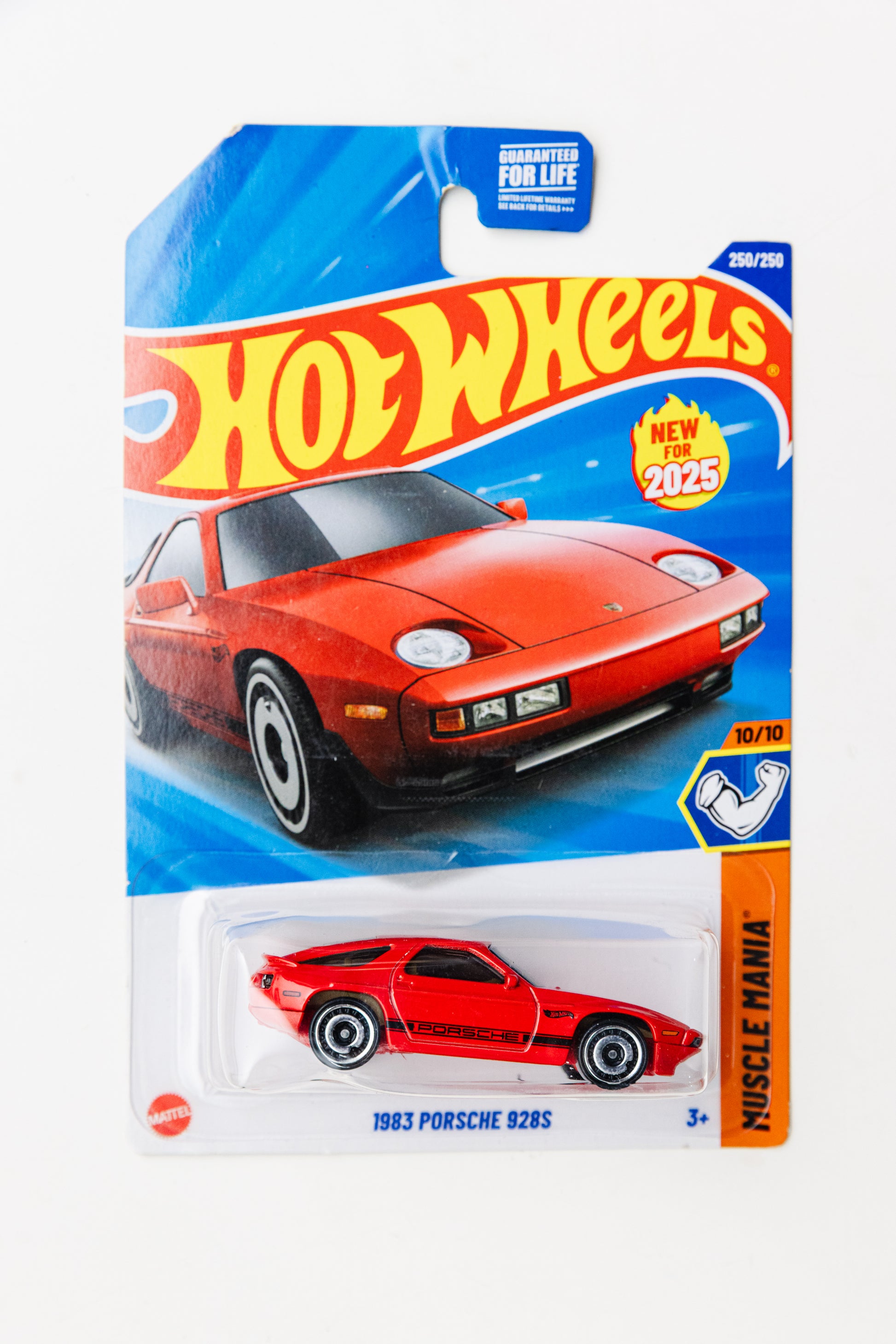 1983 Porsche 928S - Muscle Mania (Damaged Card)