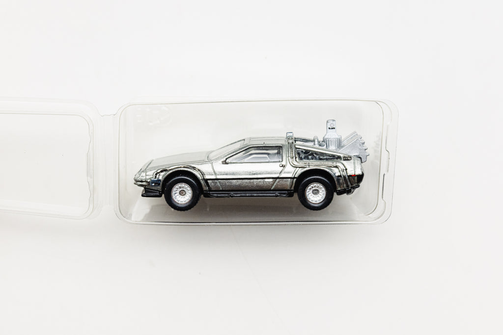 LOOSE BTTF Time Machine - Retro Entertainment