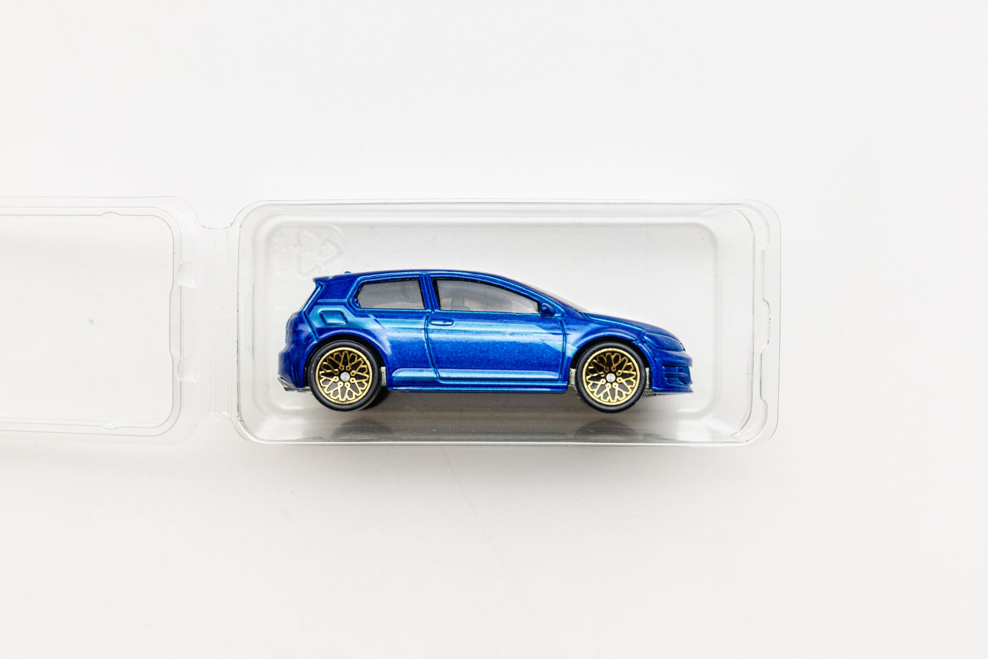 LOOSE Volkswagen Golf MK7 - Car Culture