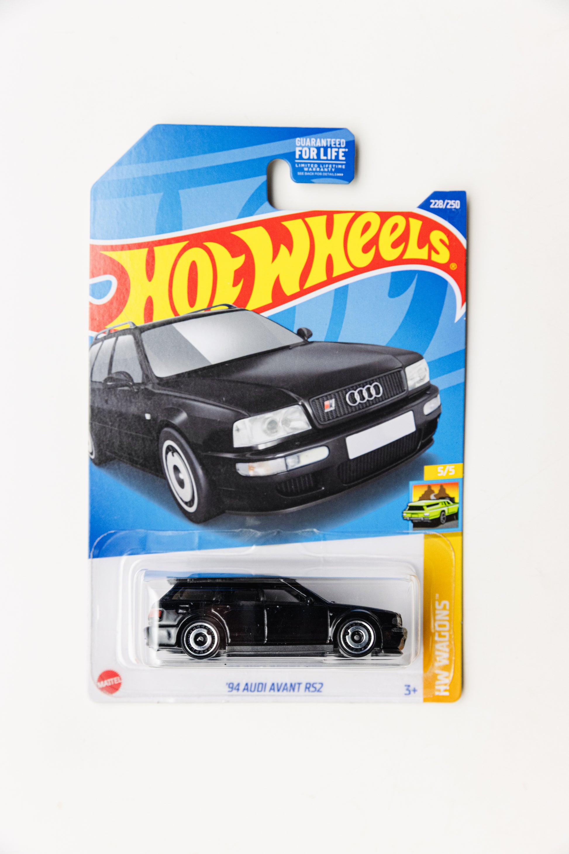 '94 Audi Avant RS2 - HW Wagons (Damaged Card)