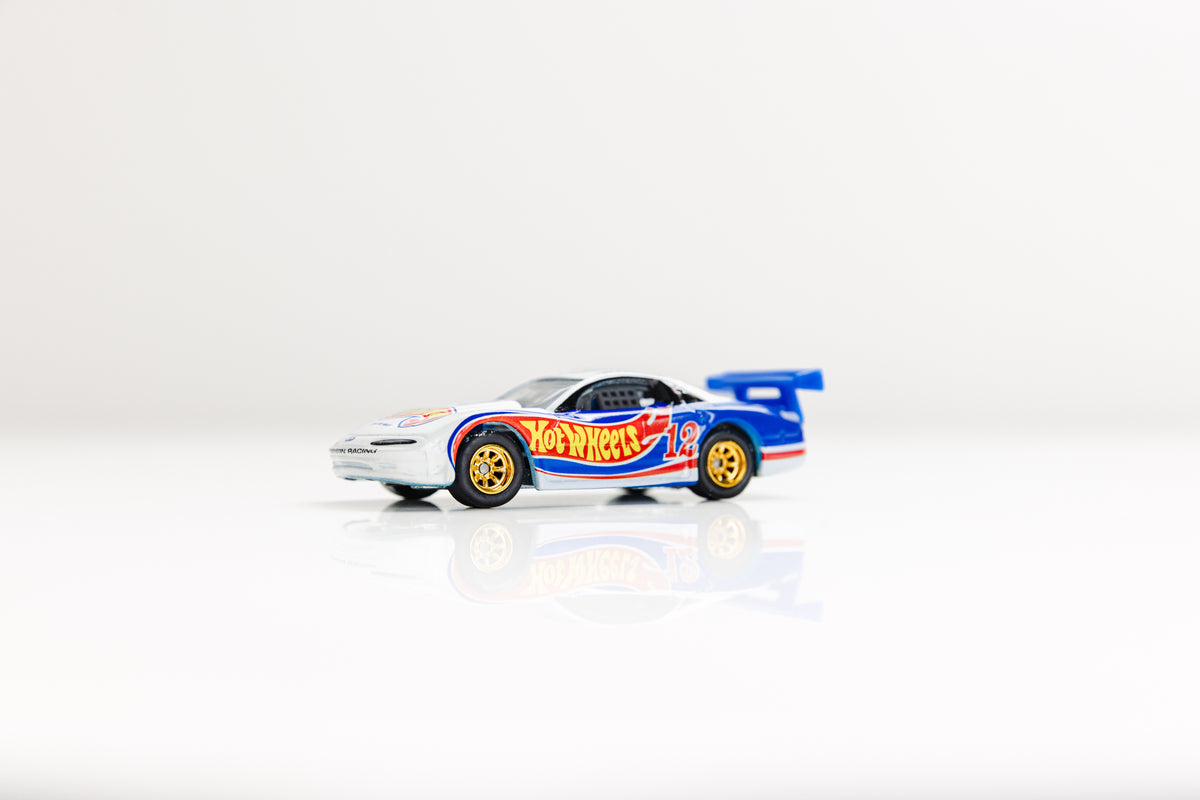 LOOSE Olds Aurora GTS-1 - Racing