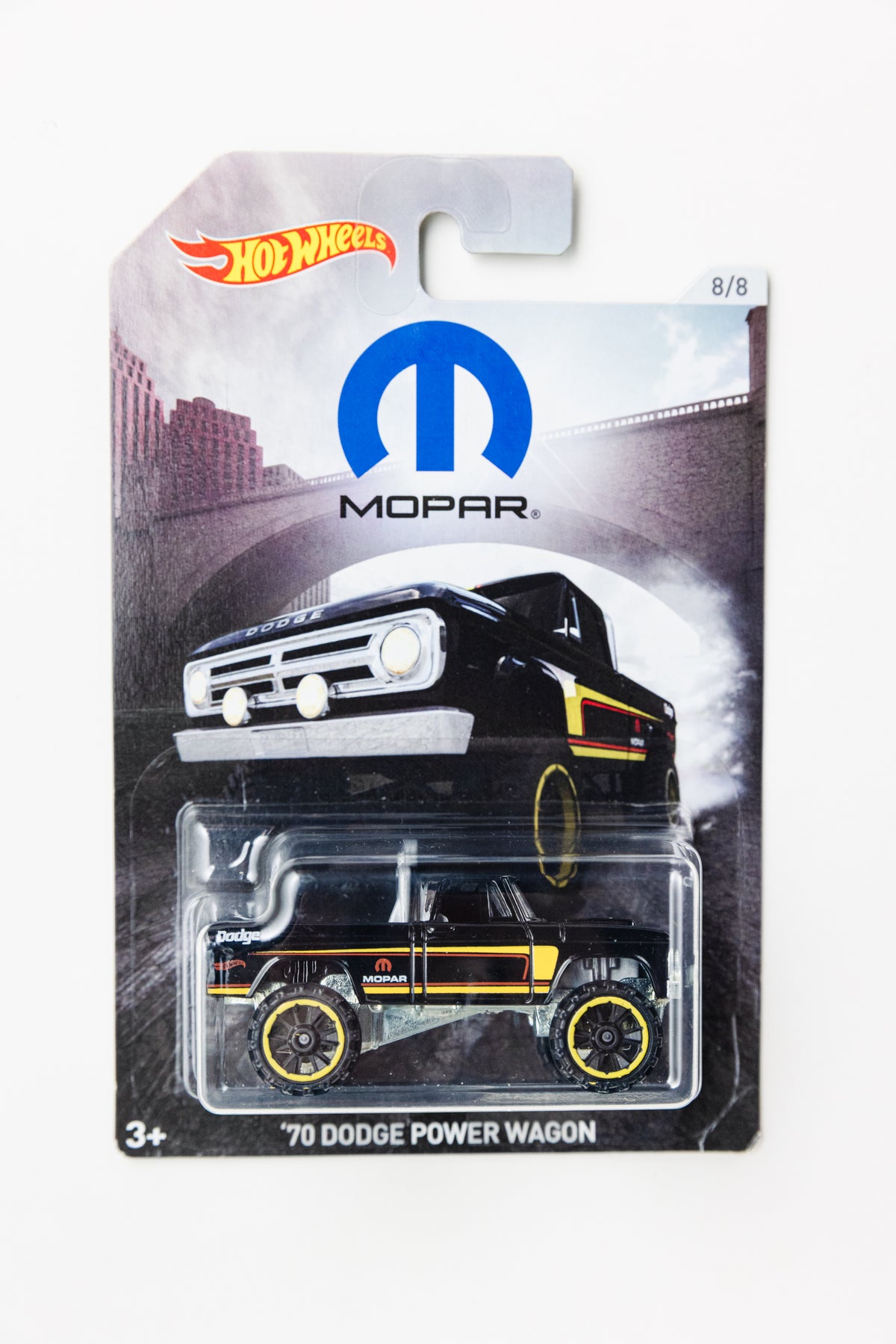 Mopar Series '70 Dodge Power Wagon - 8/8 (Bent Corners)