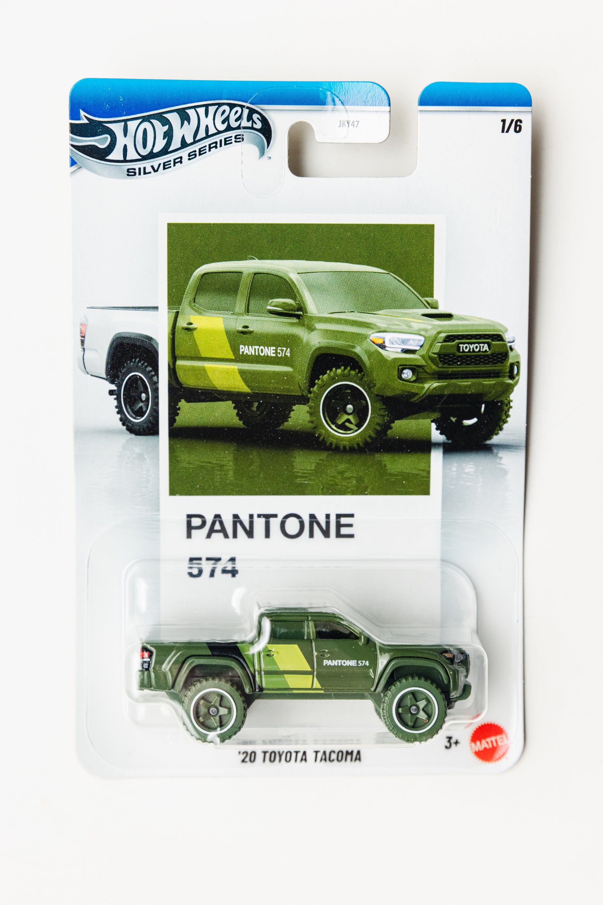 Pantone '20 Toyota Tacoma - 1/6