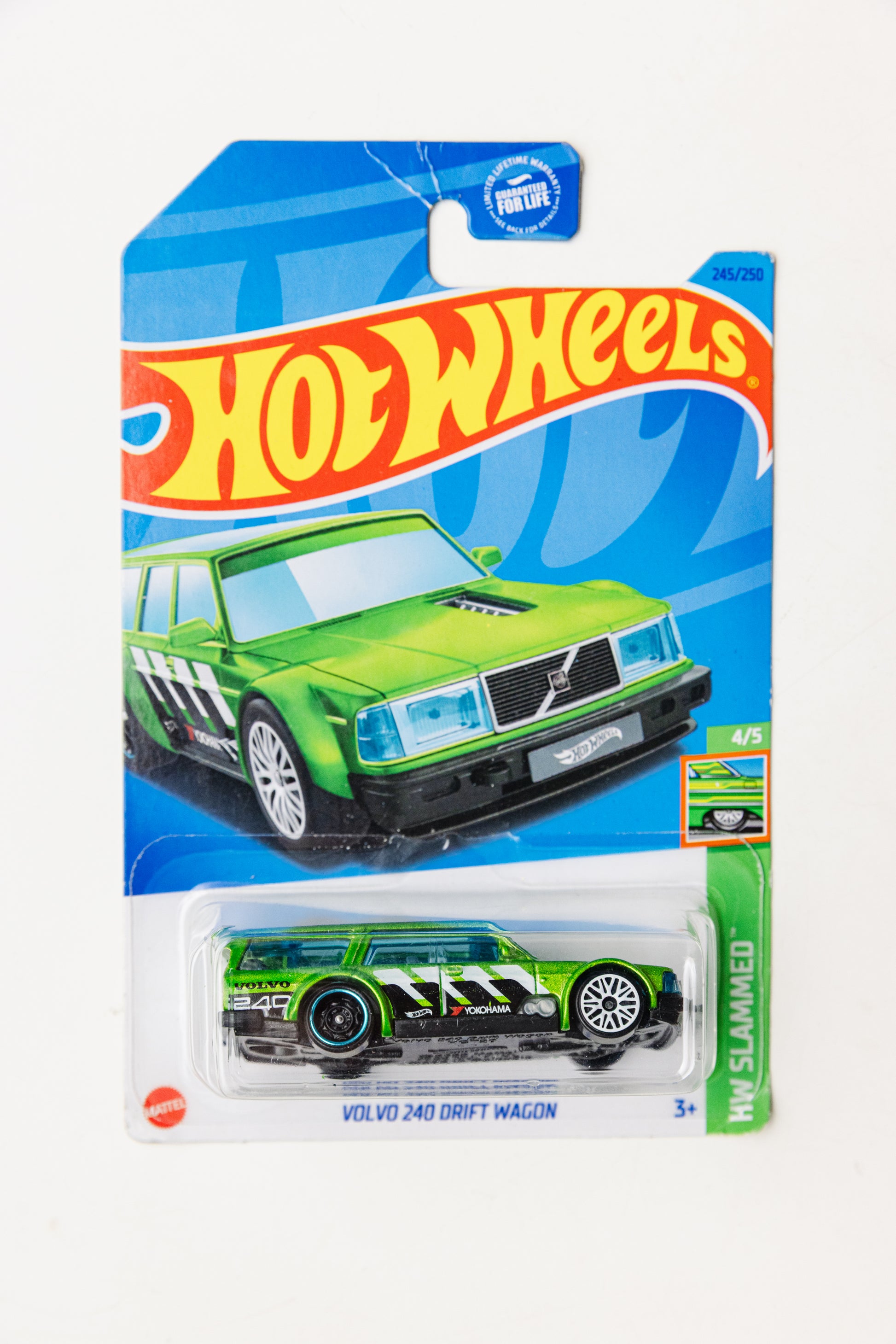 Volvo 240 Drift Wagon - HW Slammed (Damaged Card)