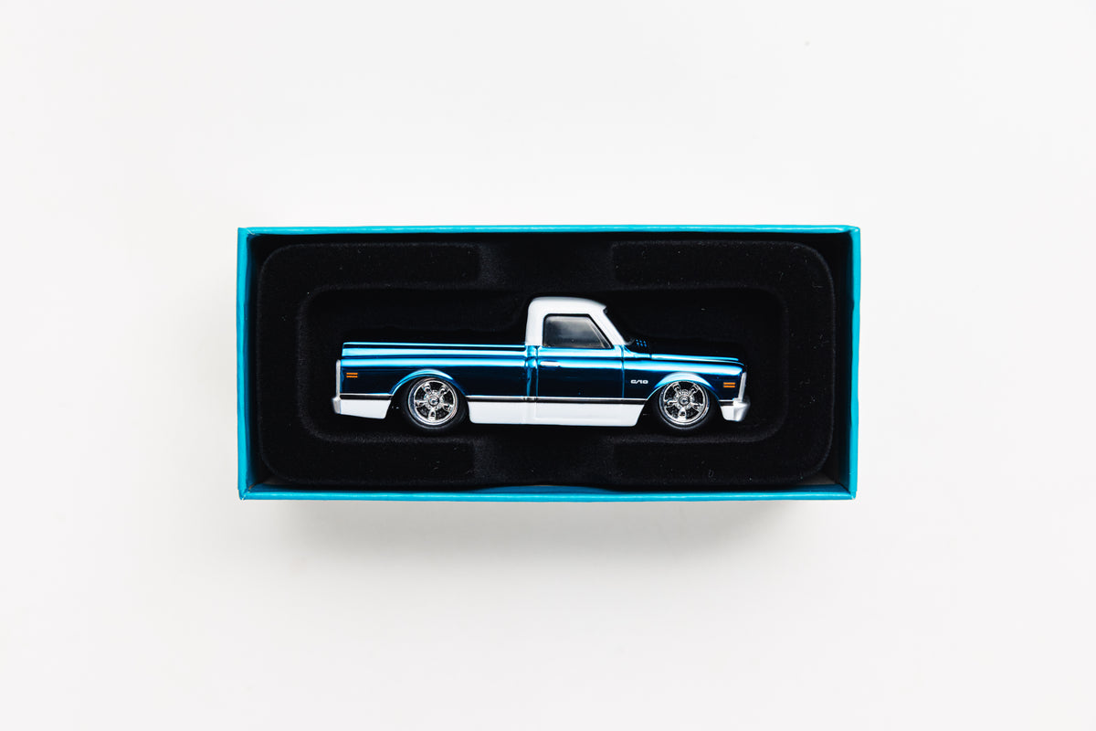RLC Chevrolet C/10 - (UNSEALED)