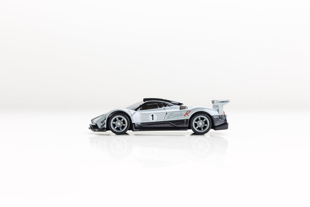 LOOSE Pagani Zonda R - Car Culture