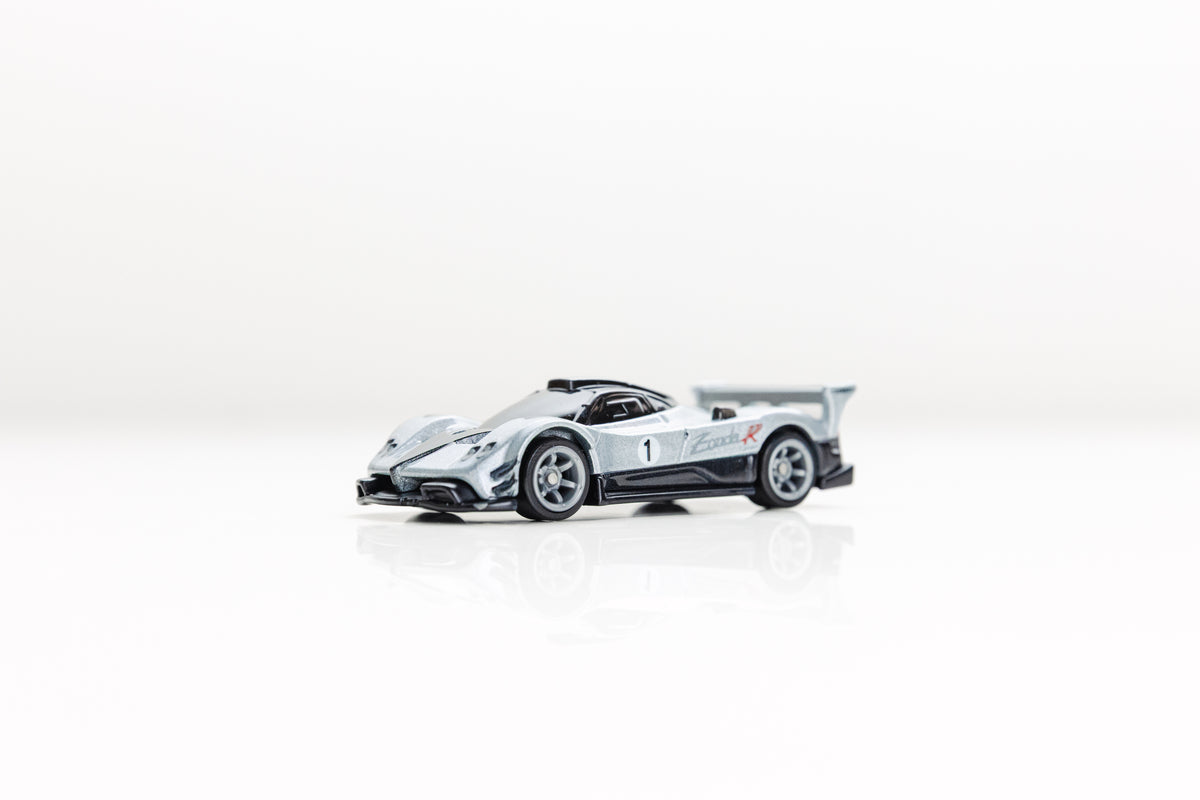 LOOSE Pagani Zonda R - Car Culture