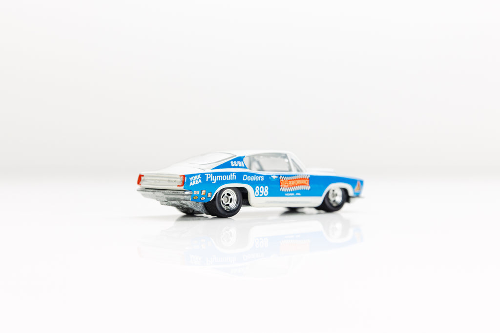 LOOSE Hemi Cuda - Drag Strip Demons