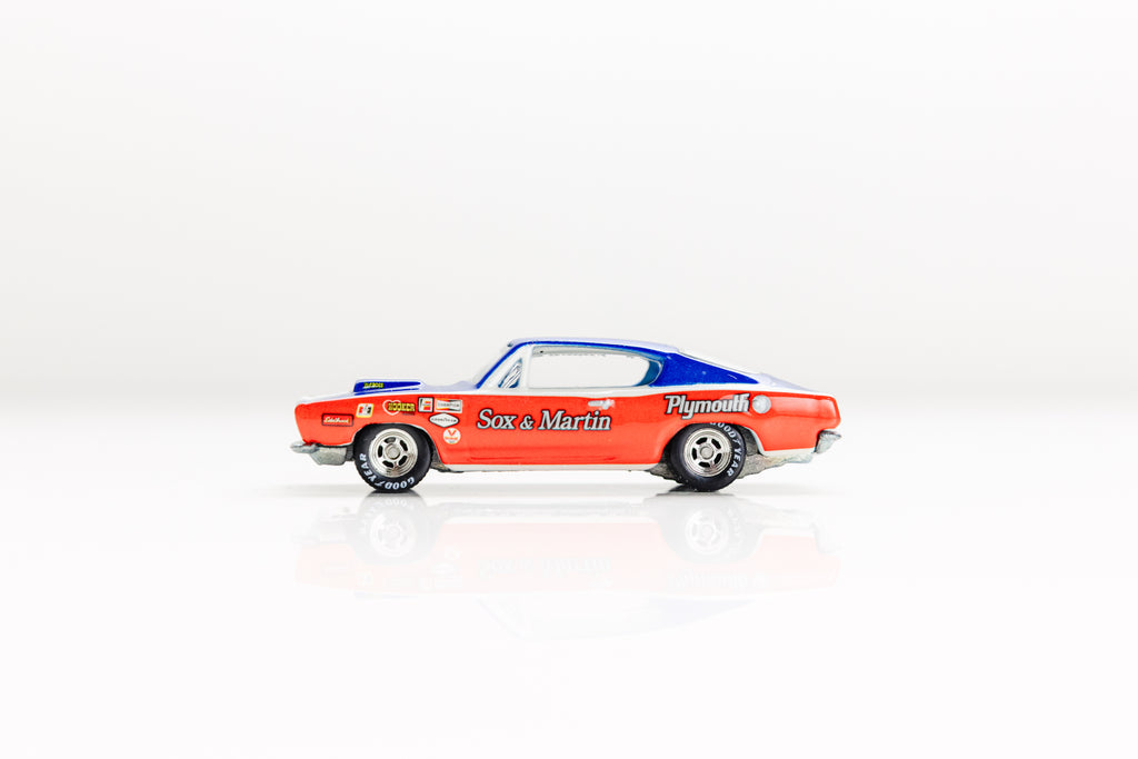 LOOSE Hemi Cuda - Drag Strip Demons