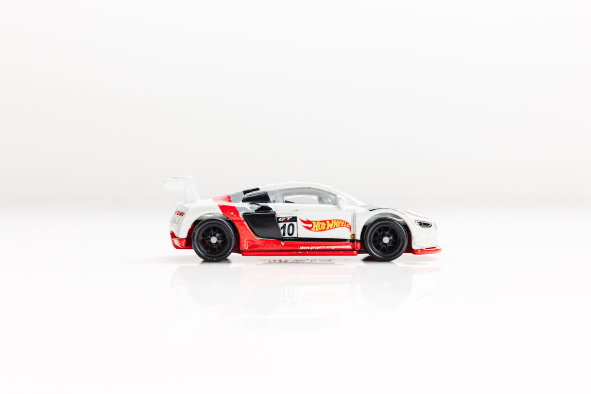 LOOSE Audi R8 LMS - Car Culture