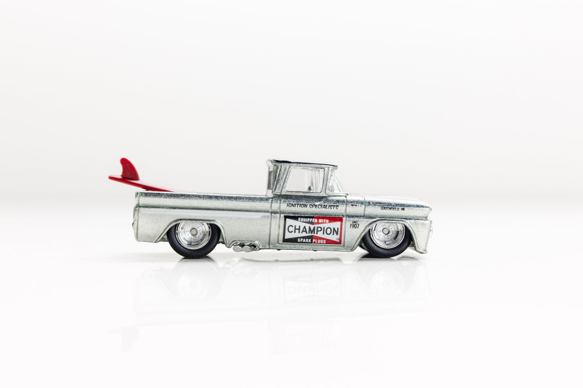 LOOSE '62 Chevy Pickup - Car Culture (Mark on hood)