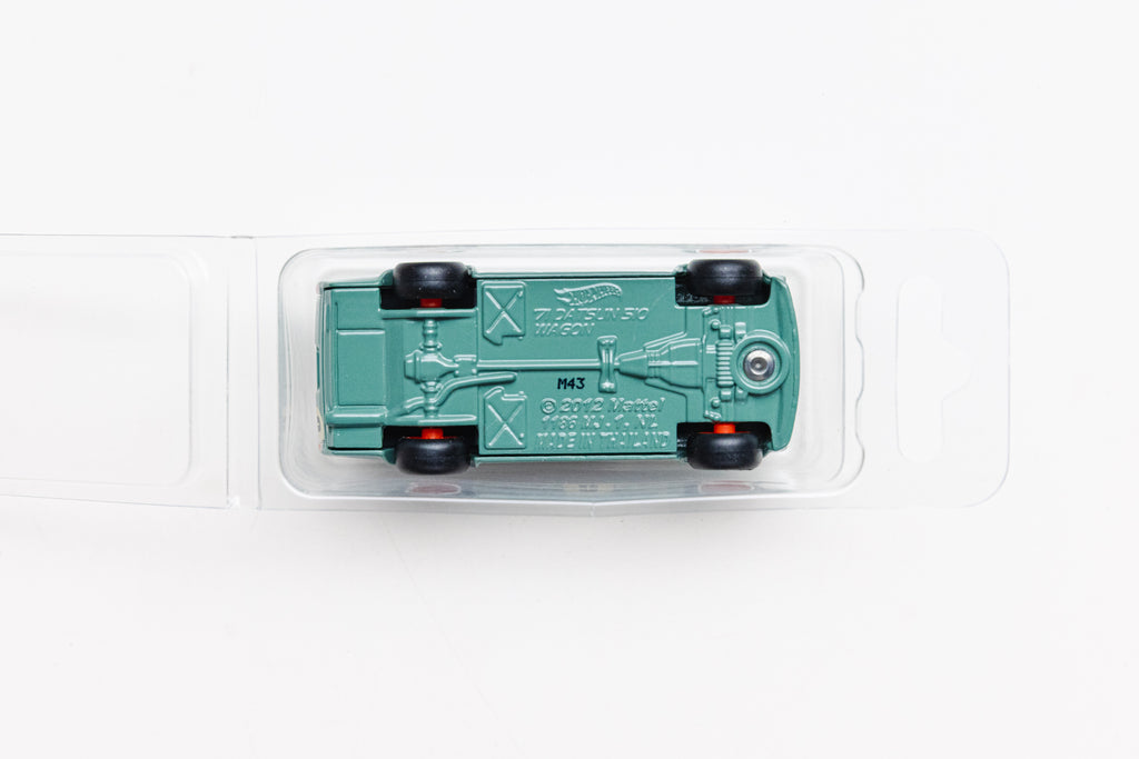 LOOSE Datsun 510 Wagon - Nissan Diorama
