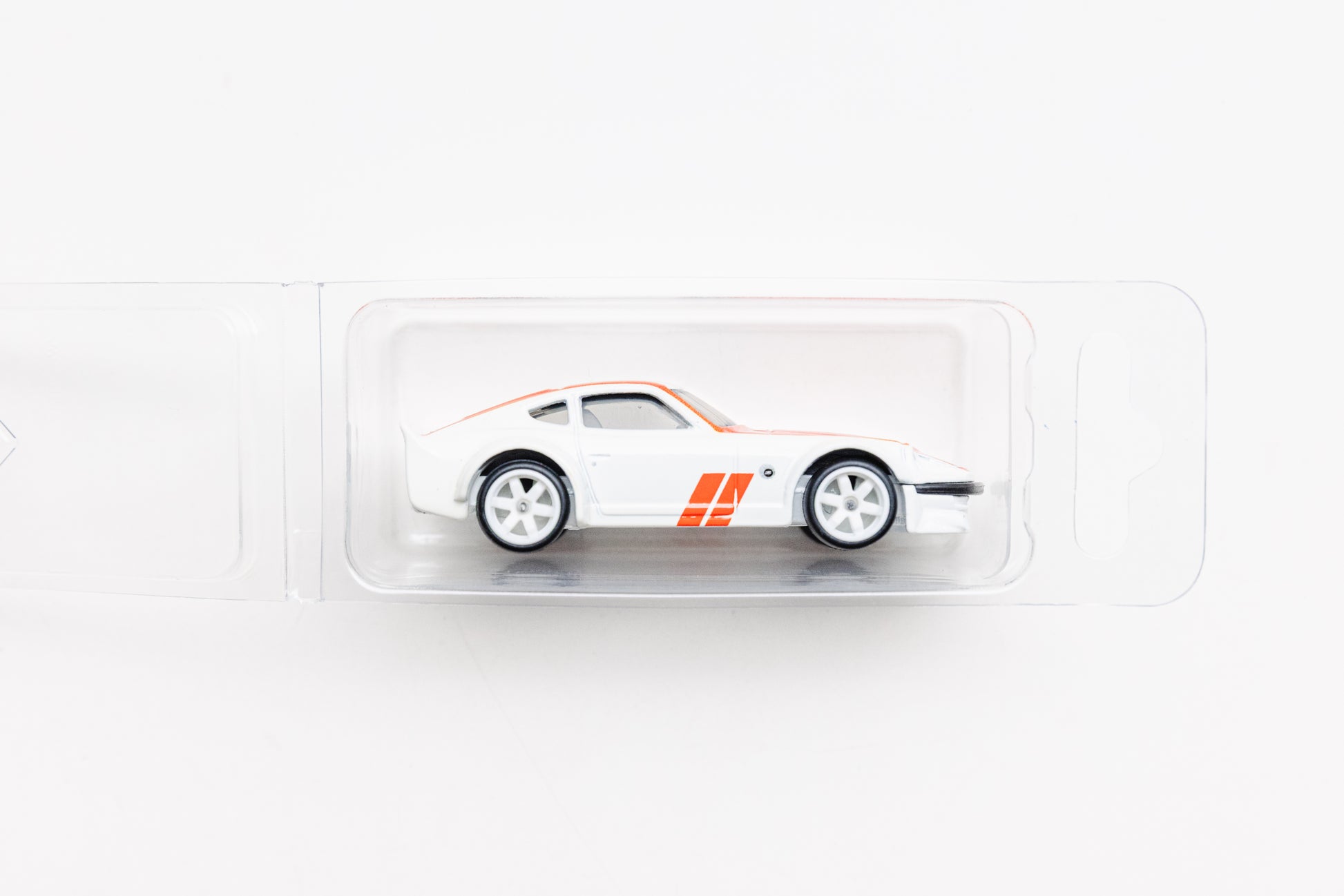 LOOSE Nissan Fairlady Z - Nissan Diorama
