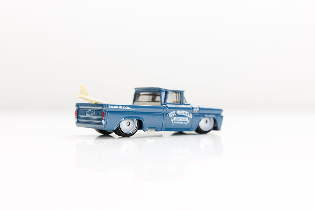 LOOSE '62 Chevy Pickup - Diorama