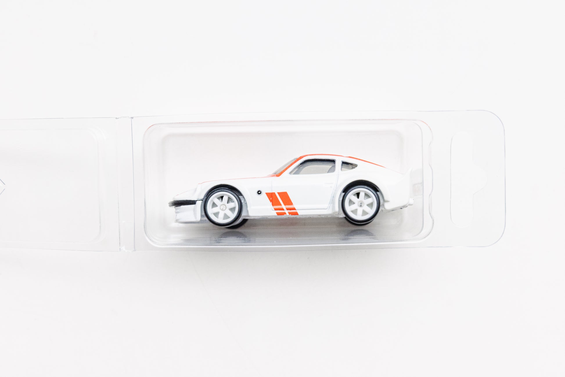 LOOSE Nissan Fairlady Z - Nissan Diorama