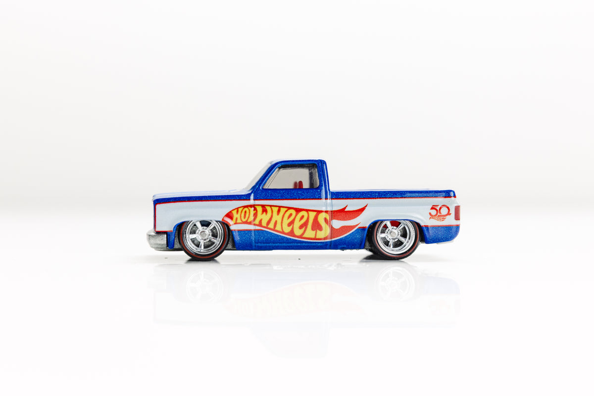 LOOSE '83 Chevy Silverado - Display Case