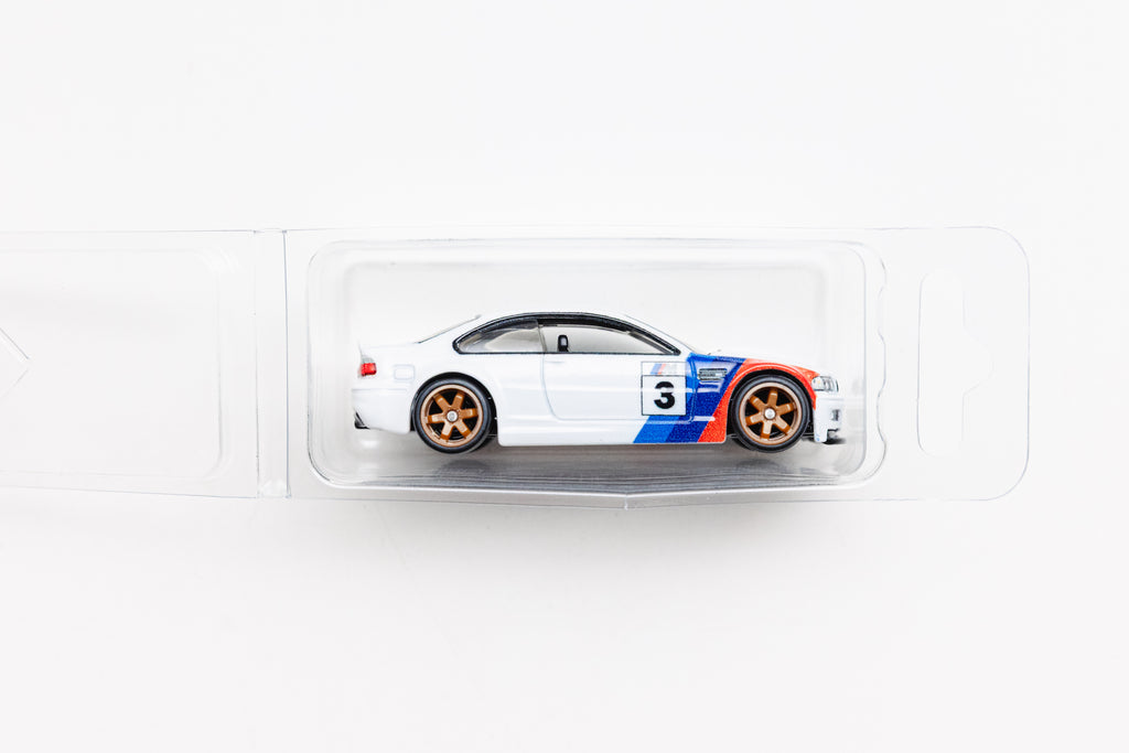 LOOSE BMW M3 (E46) - BMW Diorama