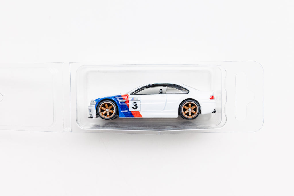 LOOSE BMW M3 (E46) - BMW Diorama