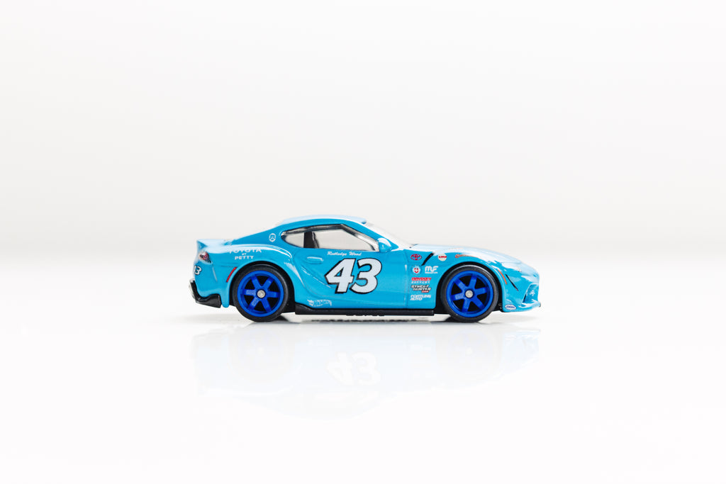 LOOSE 2021 Toyota GR Supra - Boulevard
