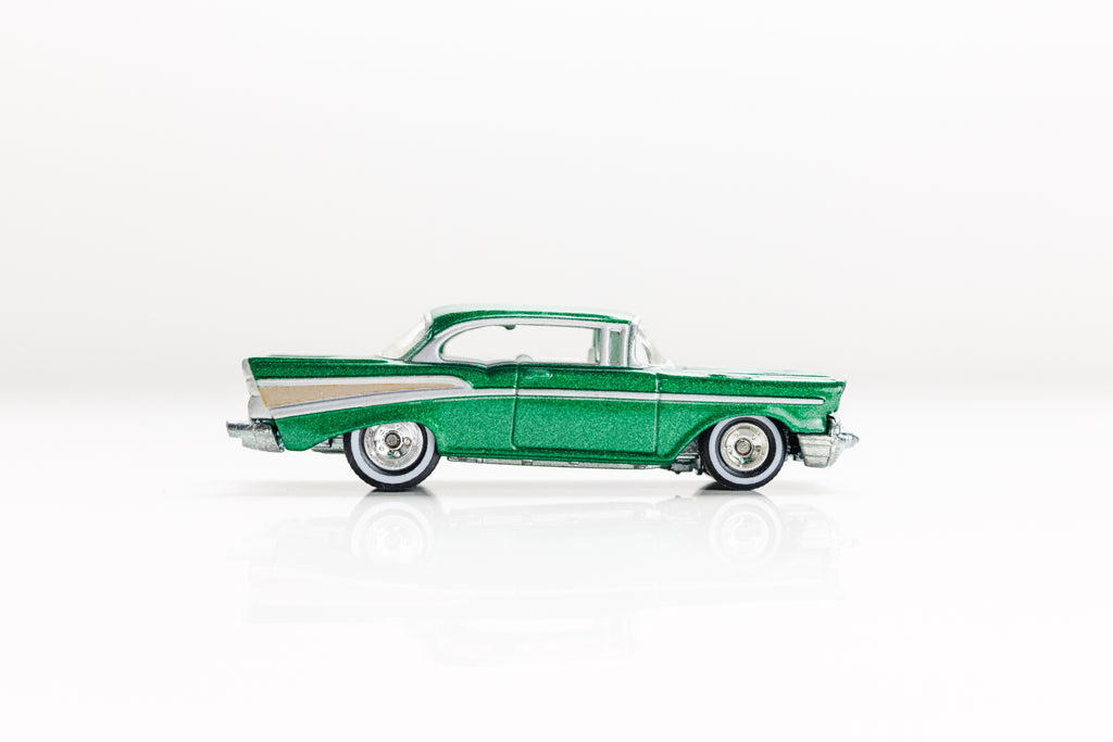 LOOSE '57 Chevy - Holiday Rods
