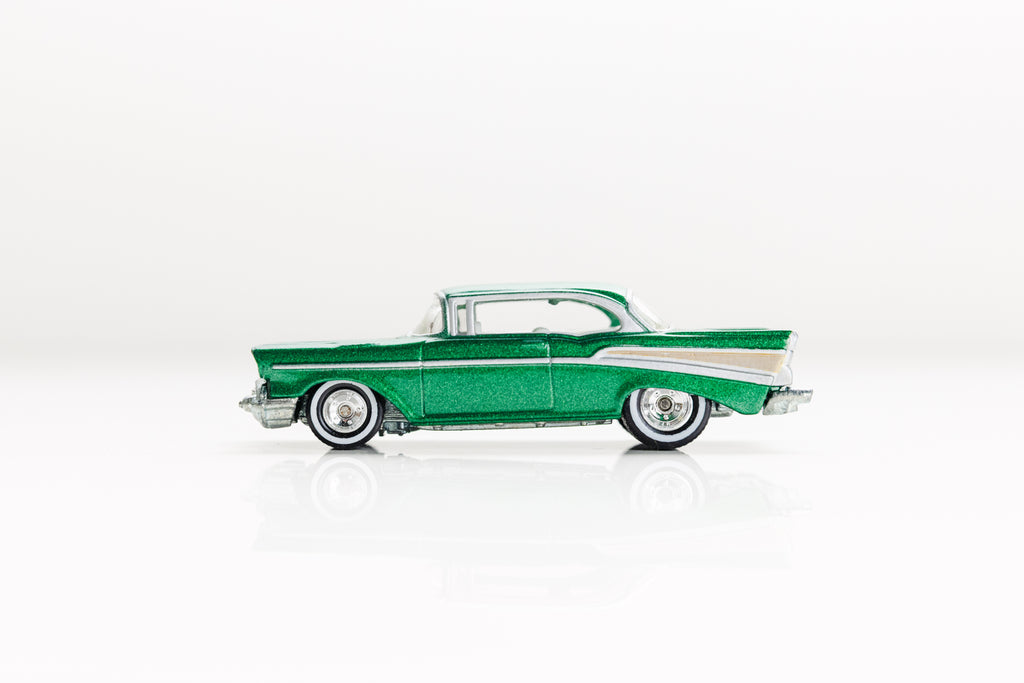 LOOSE '57 Chevy - Holiday Rods