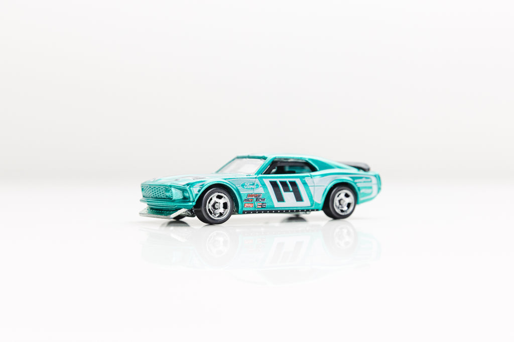 LOOSE '69 Mustang Boss 302 - Cool Classics