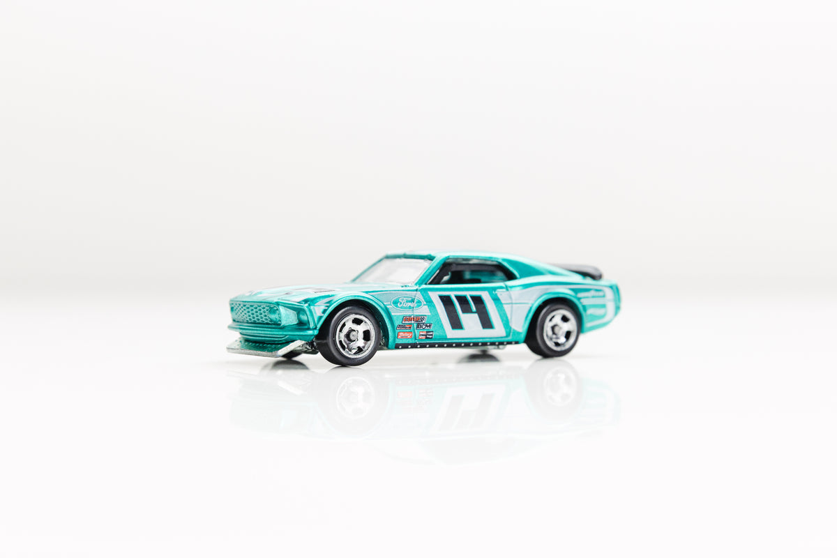 LOOSE '69 Mustang Boss 302 - Cool Classics