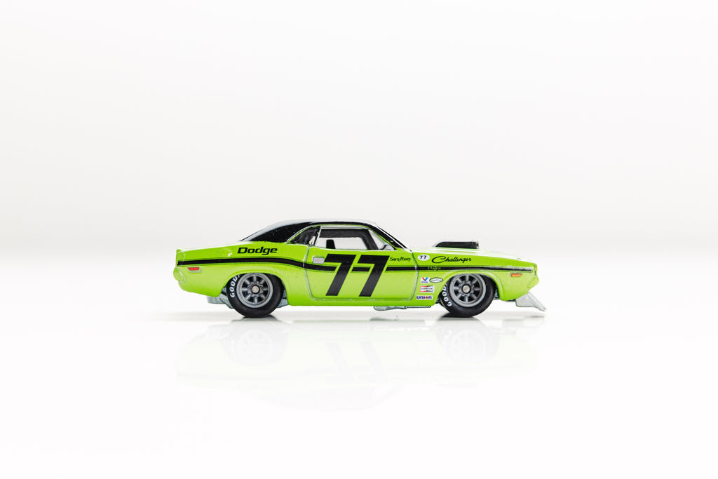 LOOSE '70 Dodge Challenger - Vintage Racing