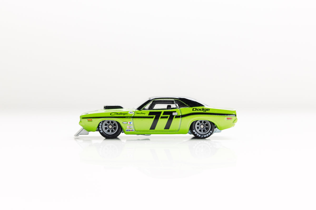 LOOSE '70 Dodge Challenger - Vintage Racing