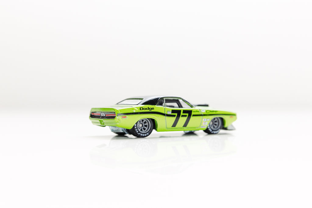 LOOSE '70 Dodge Challenger - Vintage Racing