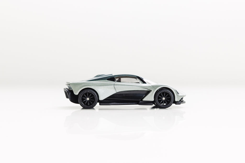 LOOSE Aston Martin Valhalla - Pop Culture