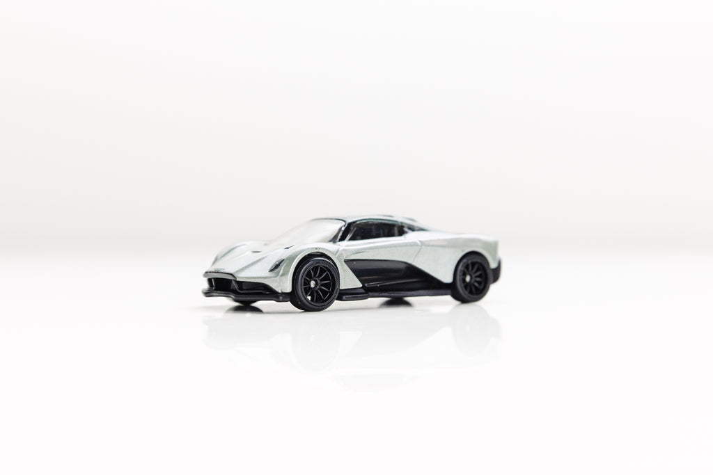 LOOSE Aston Martin Valhalla - Pop Culture