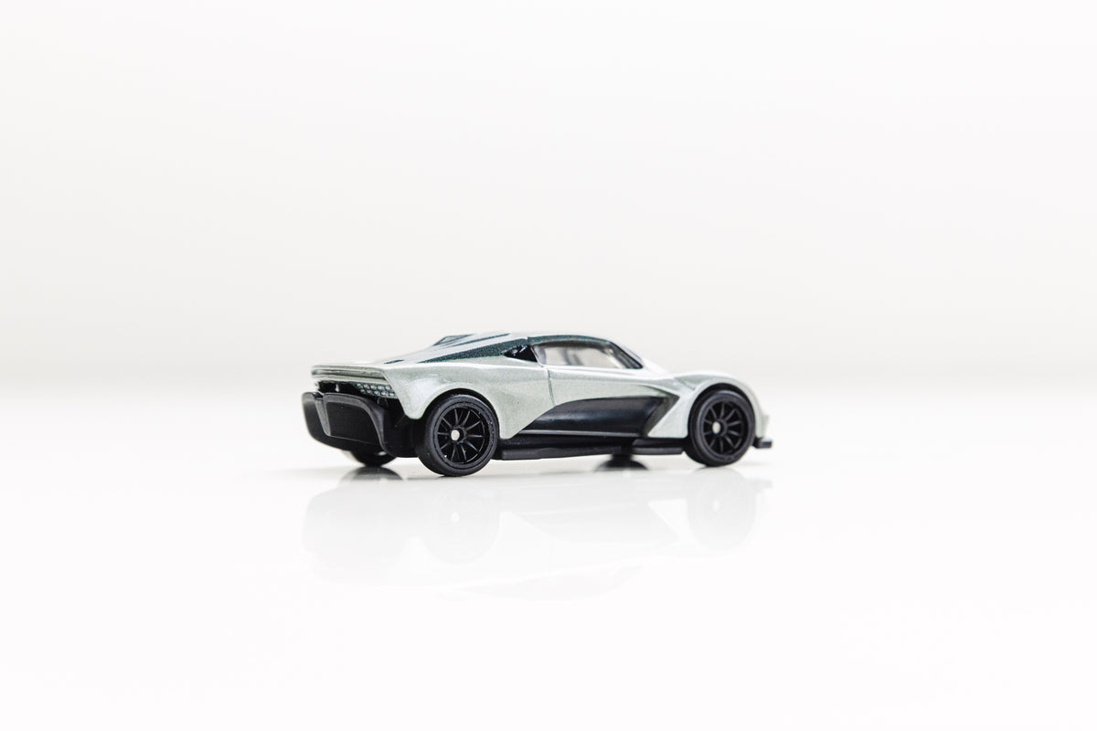 LOOSE Aston Martin Valhalla - Pop Culture